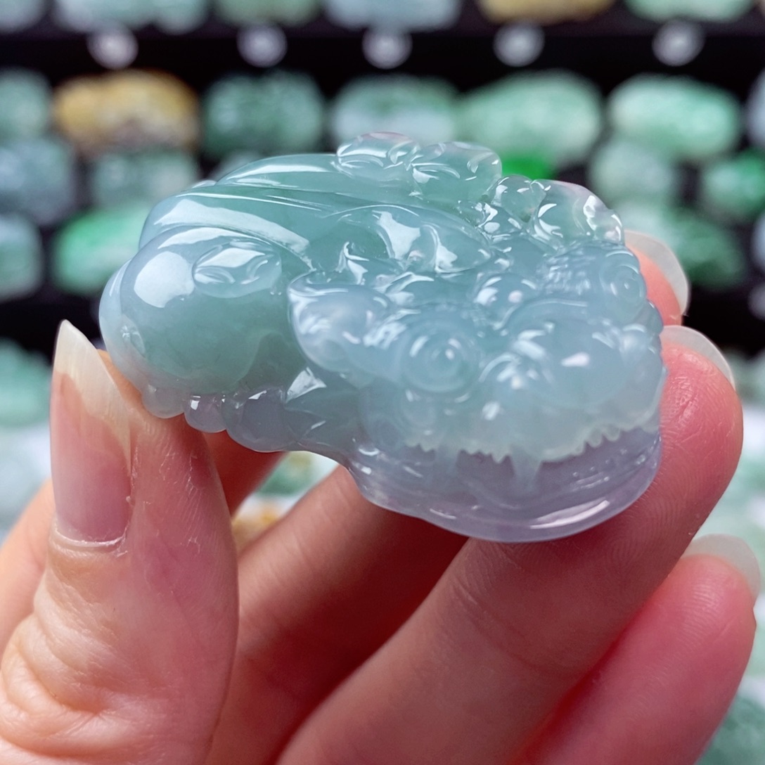 翡翠颈饰未镶嵌天然