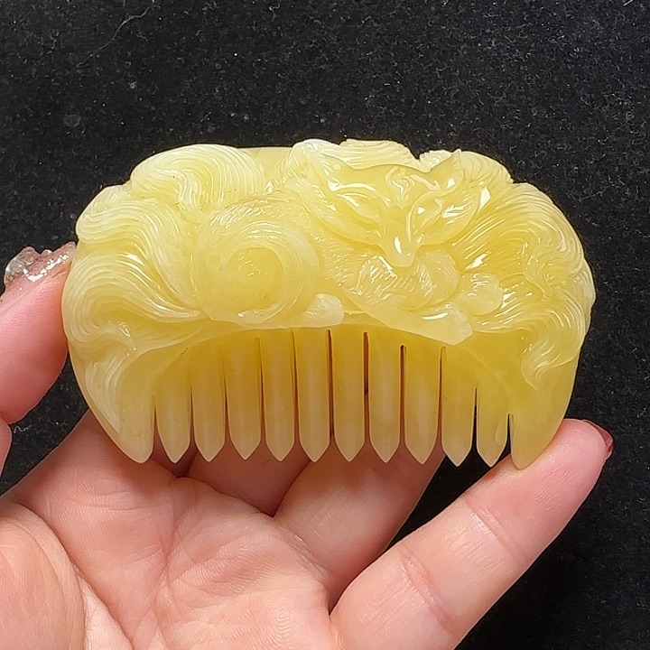 蜜蜡珠宝奇石未镶嵌