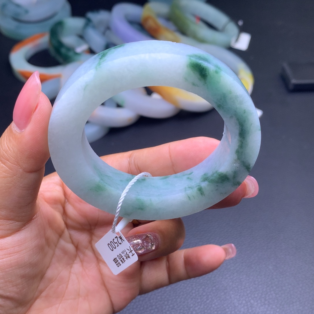 定制翡翠正未镶嵌