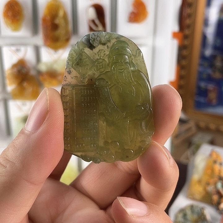 未镶嵌蛇纹石玉颈饰