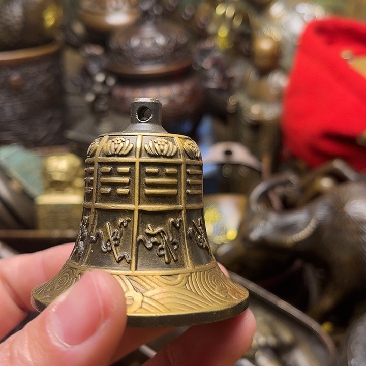 精美铜器批发档口