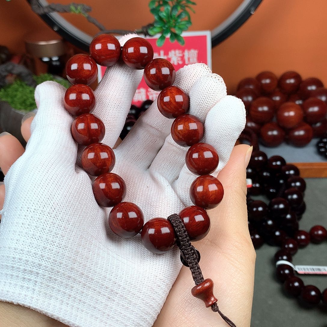 木小叶紫檀手串1.5珠子