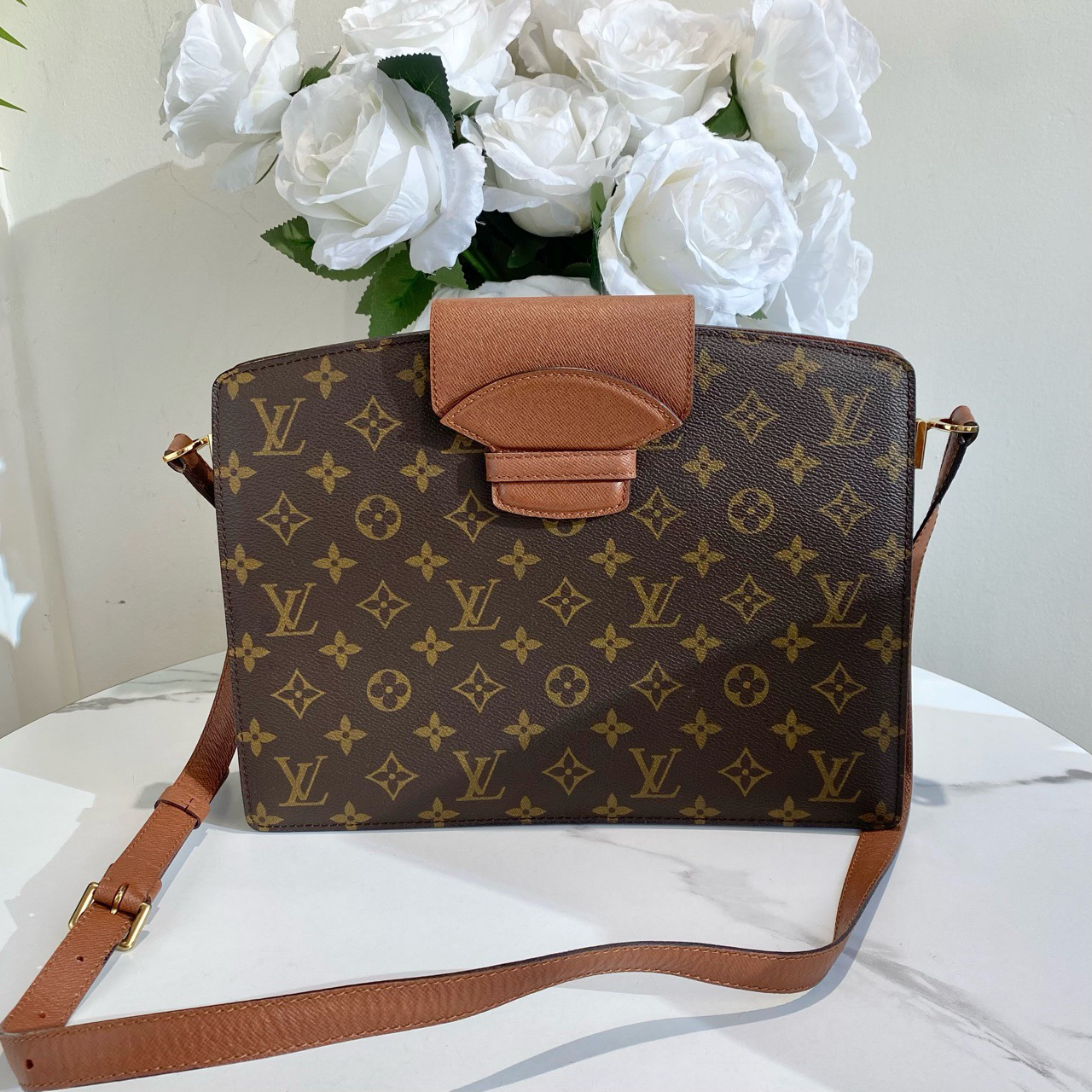 95新 LouisVuitton/路易威登 御古屋/69973/插扣红皮信封包96年