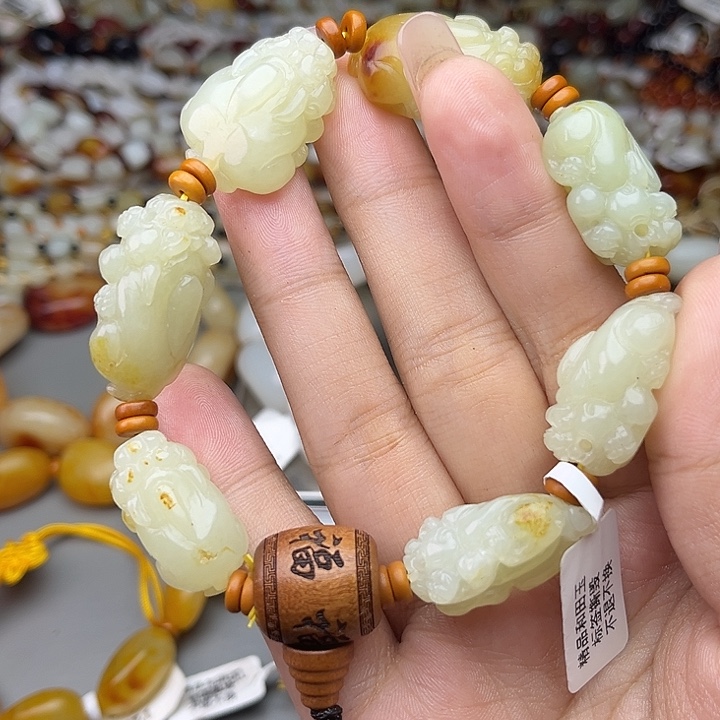 和田玉（糖玉）未镶嵌手链