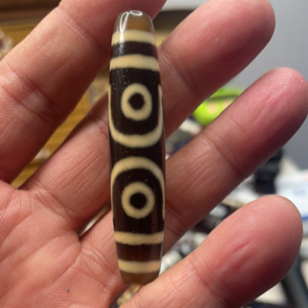 牙黄宝盖三眼玛瑙珠