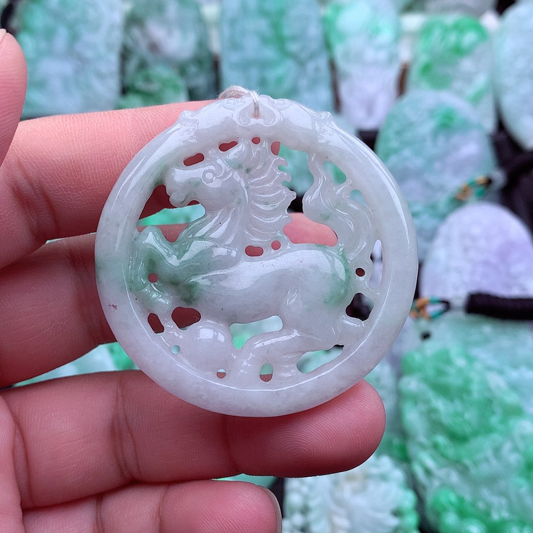 翡翠吊坠(不含链)未镶嵌