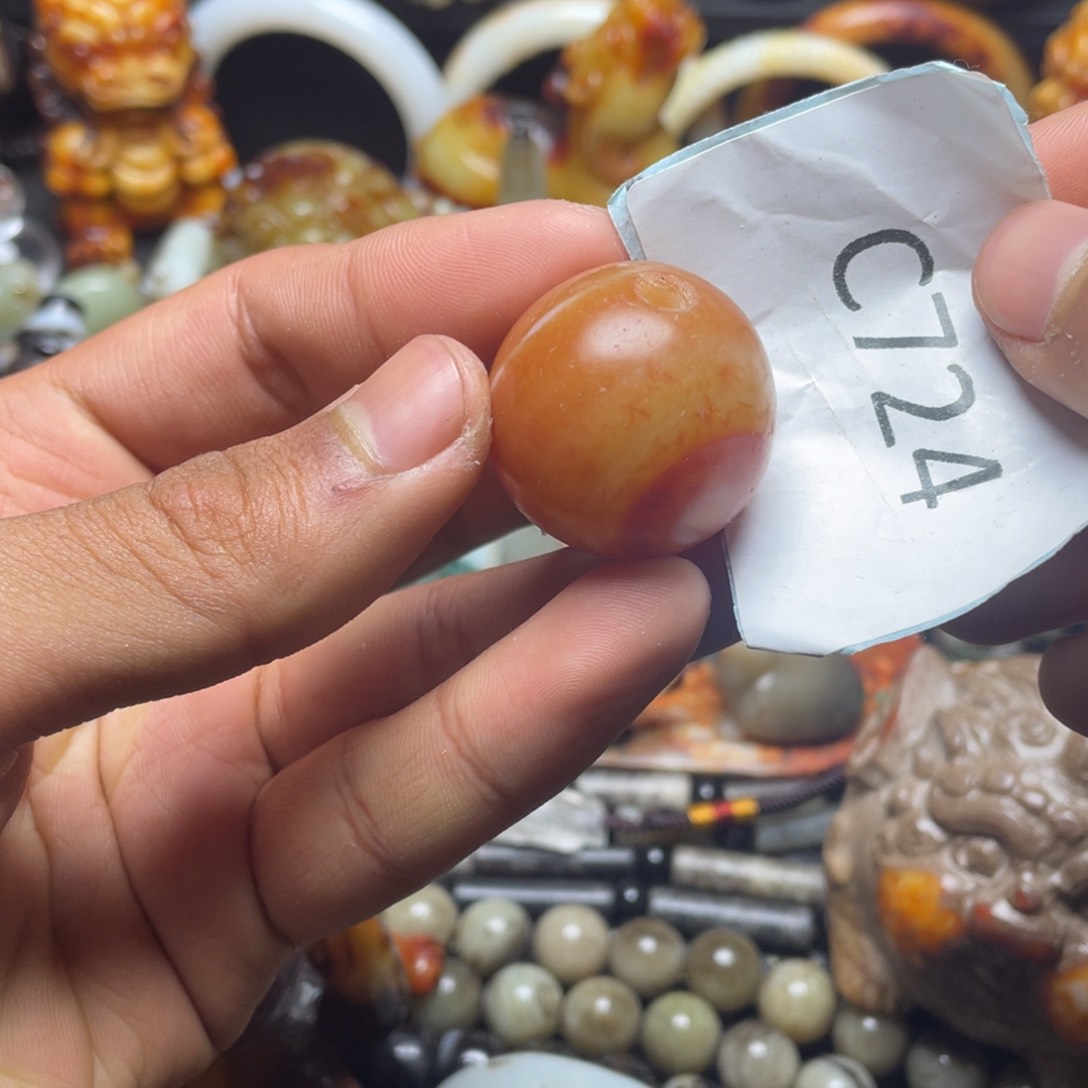 和田玉（糖玉）挂件未镶嵌