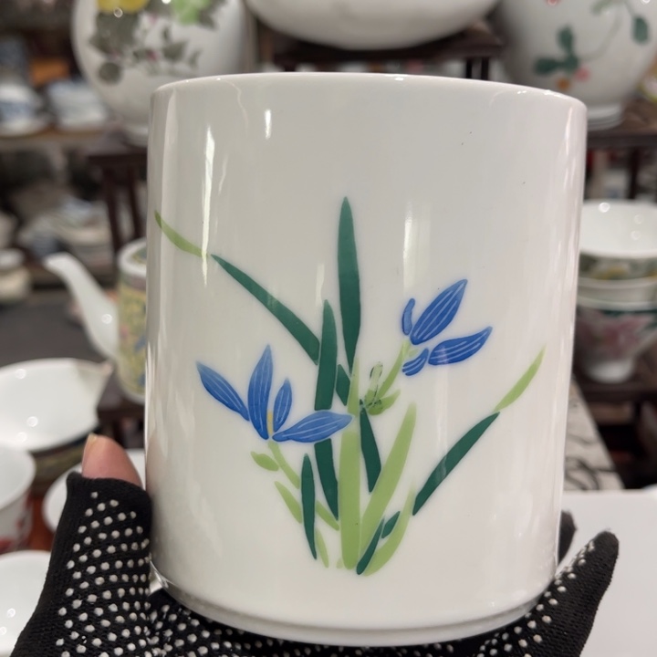 陶瓷醴陵手绘釉下五彩笔桶11厘米高