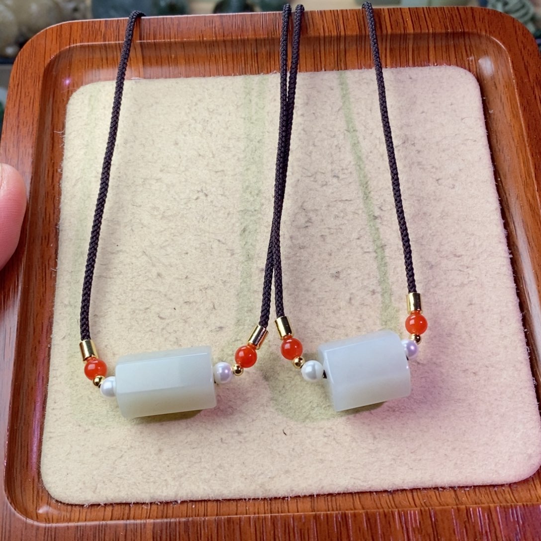 和田玉颈饰未镶嵌单个