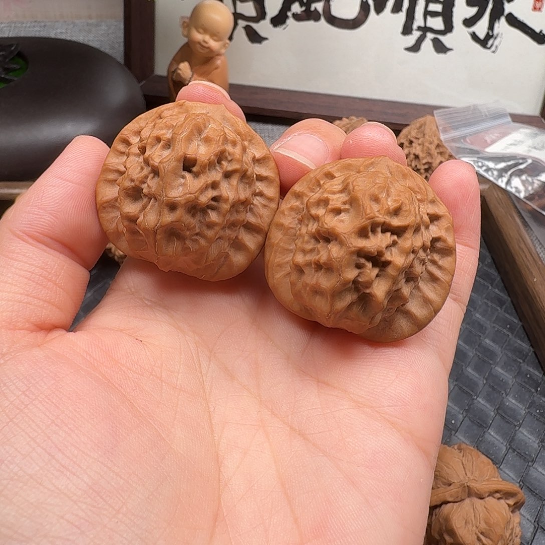 吊坠文玩核桃全品瓷娃娃38