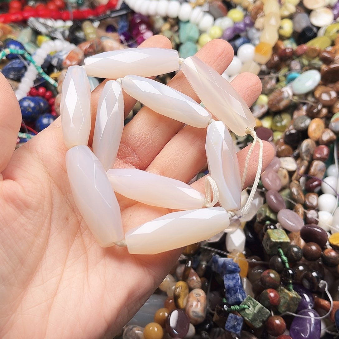 石英质玉未镶嵌手饰