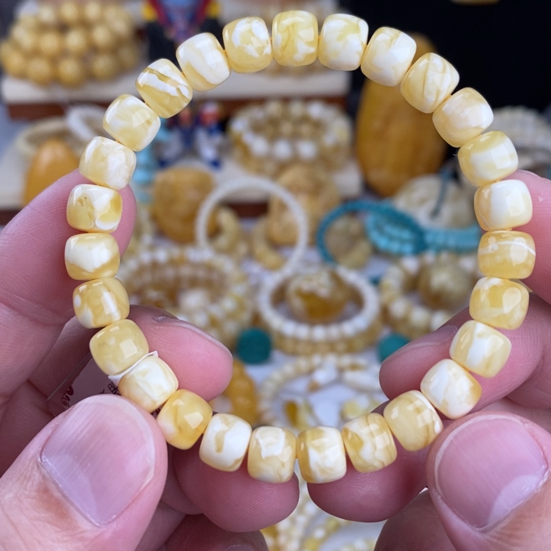 蜜蜡未镶嵌手链瓷白透底虎皮纹8.3mm