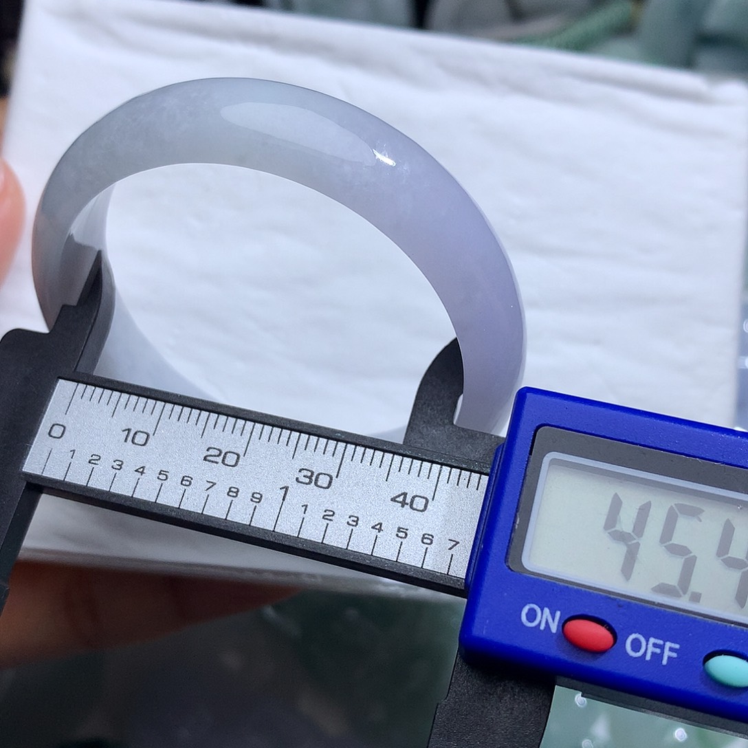 翡翠未镶嵌颈饰367