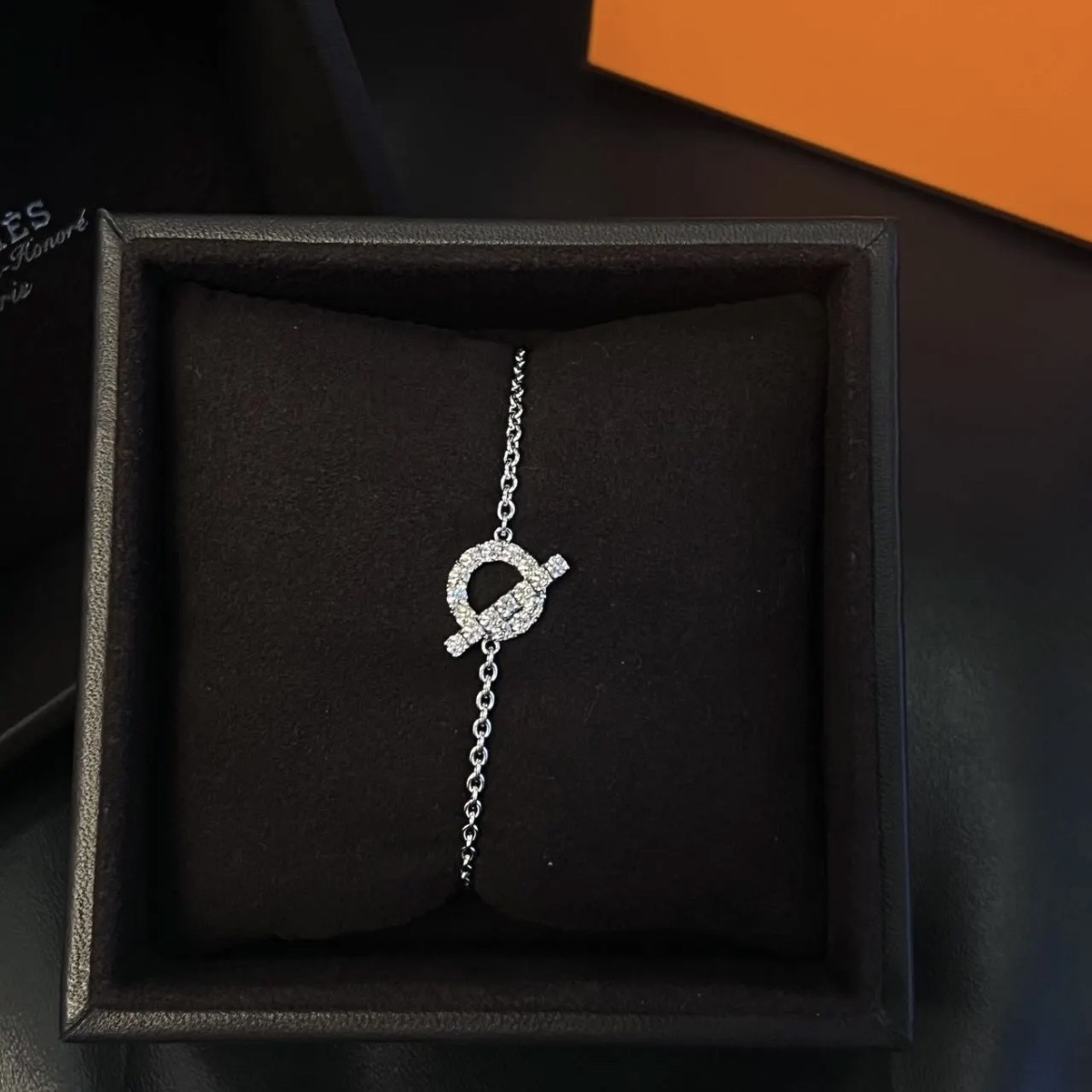 99新 Hermes/爱马仕 蔚蓝/18K白金满钻小Q手链