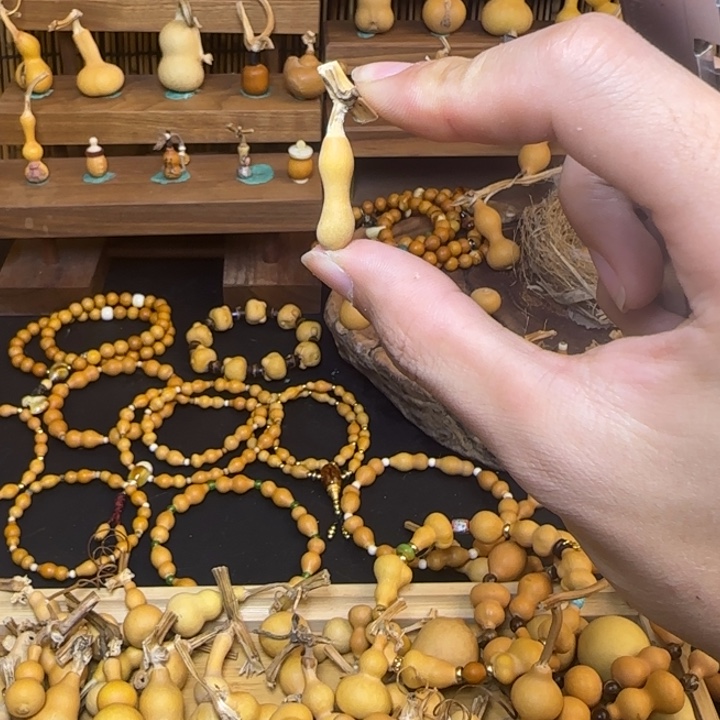 泌***店才能激发坚持己见大姐