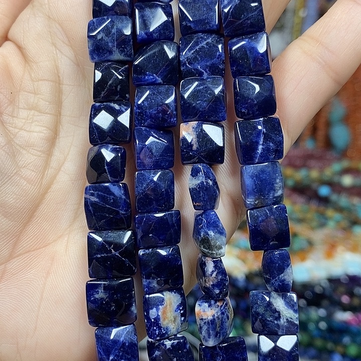 玛瑙/玉髓未镶嵌珠宝半成品A级天然蓝纹切面卡10mm