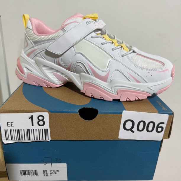 SKECHERS/斯凯奇Q006 女童机甲鞋 37码