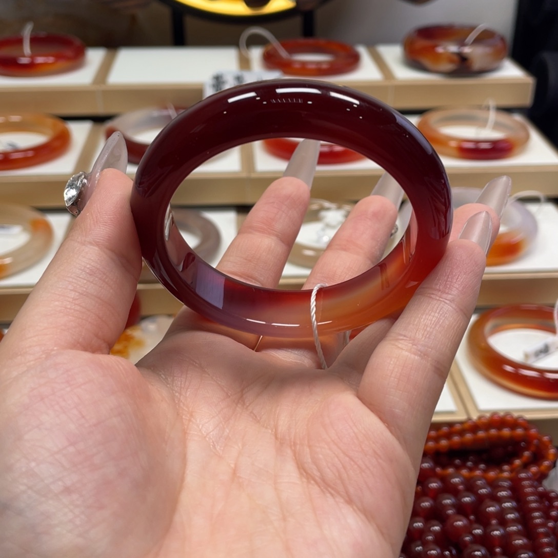 玛瑙/玉髓未镶嵌手镯