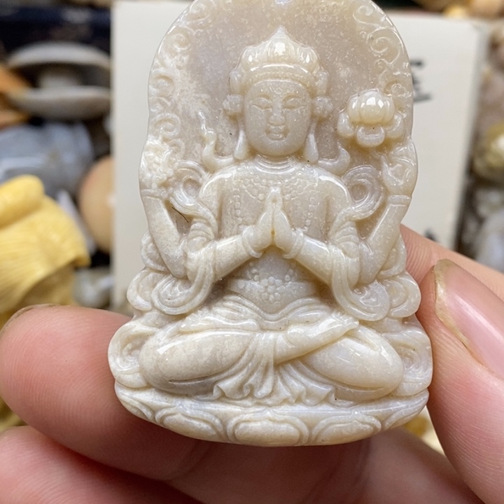 硅化珊瑚（珊瑚玉）未镶嵌颈饰