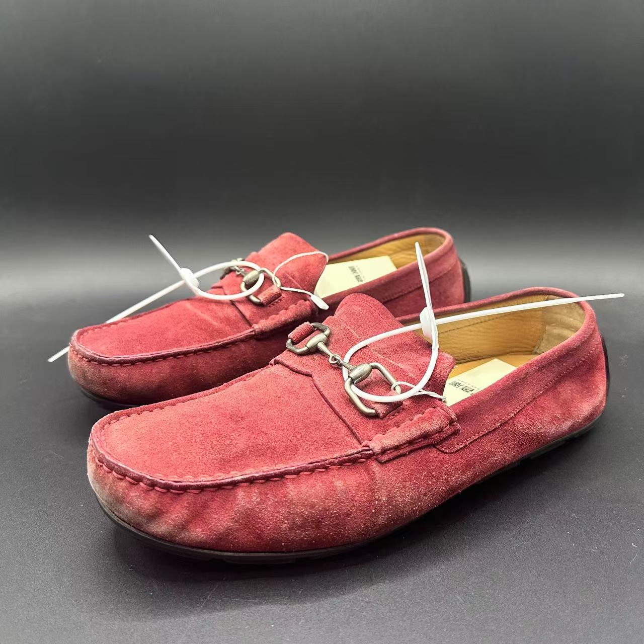 95新 FERRAGAMO/菲拉格慕 男士舒适时尚百搭红色豆豆鞋41码 zy094