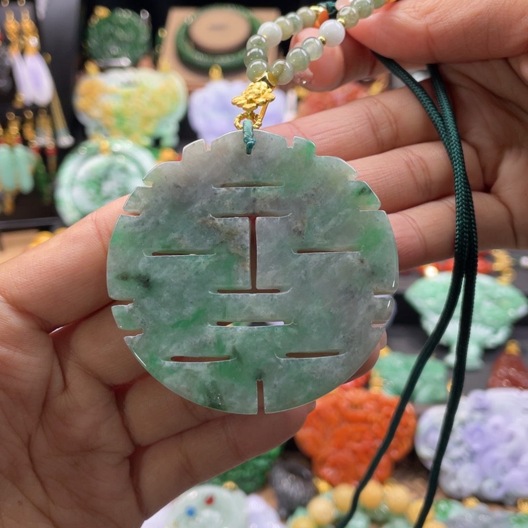 翡翠颈饰未镶嵌代编织