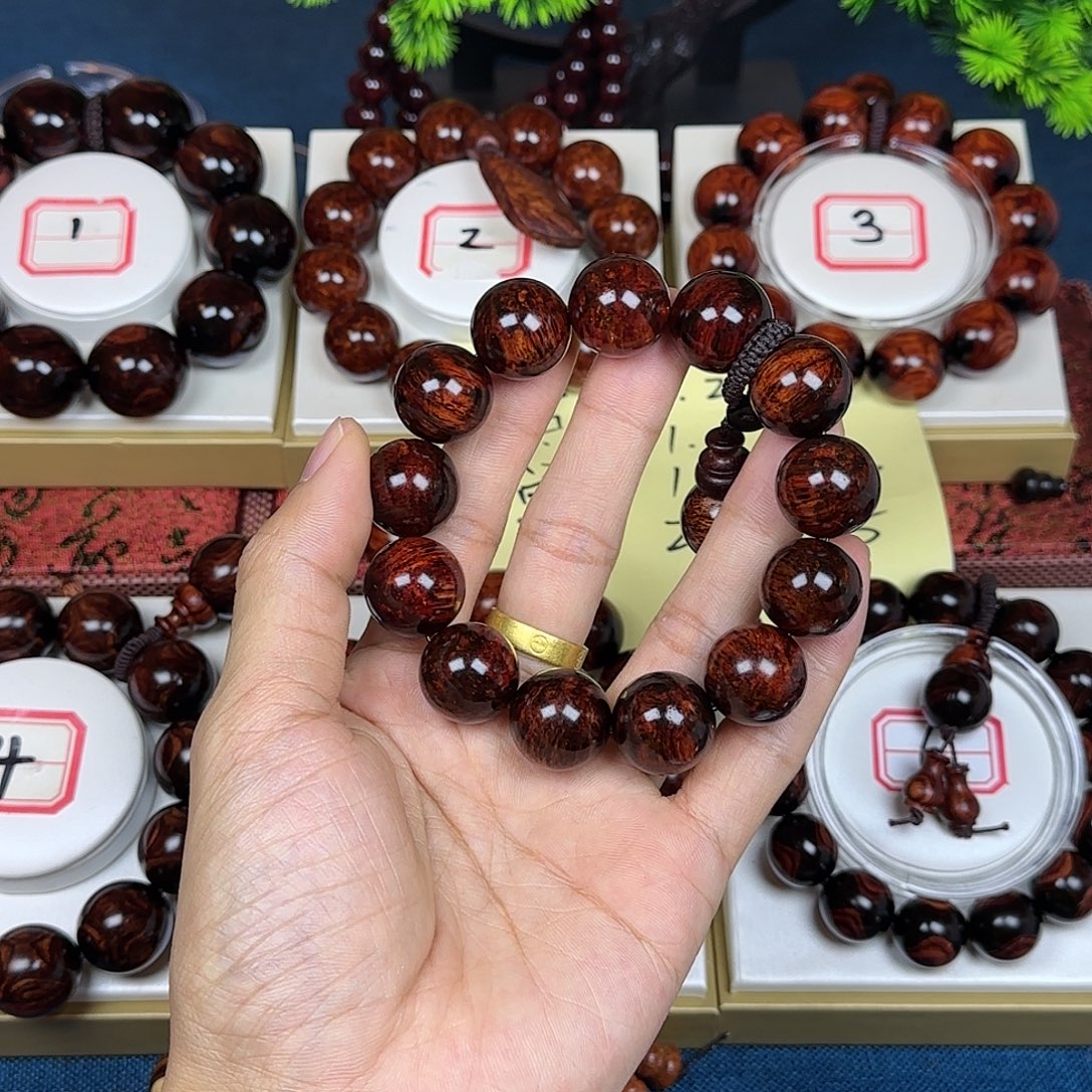 王***虎花梨木类黄花梨1.8