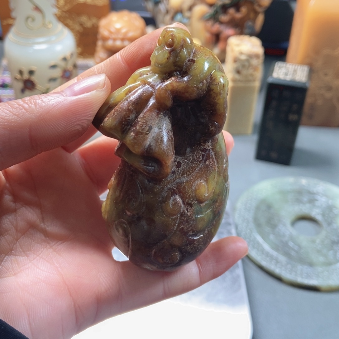 和田玉未镶嵌挂件