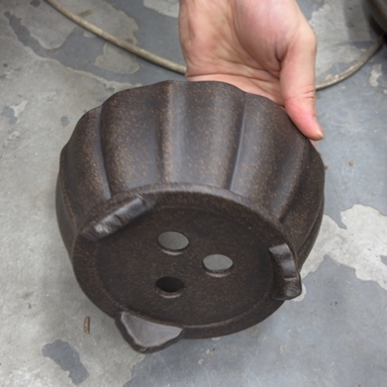 紫砂花盆里都能放入花盆