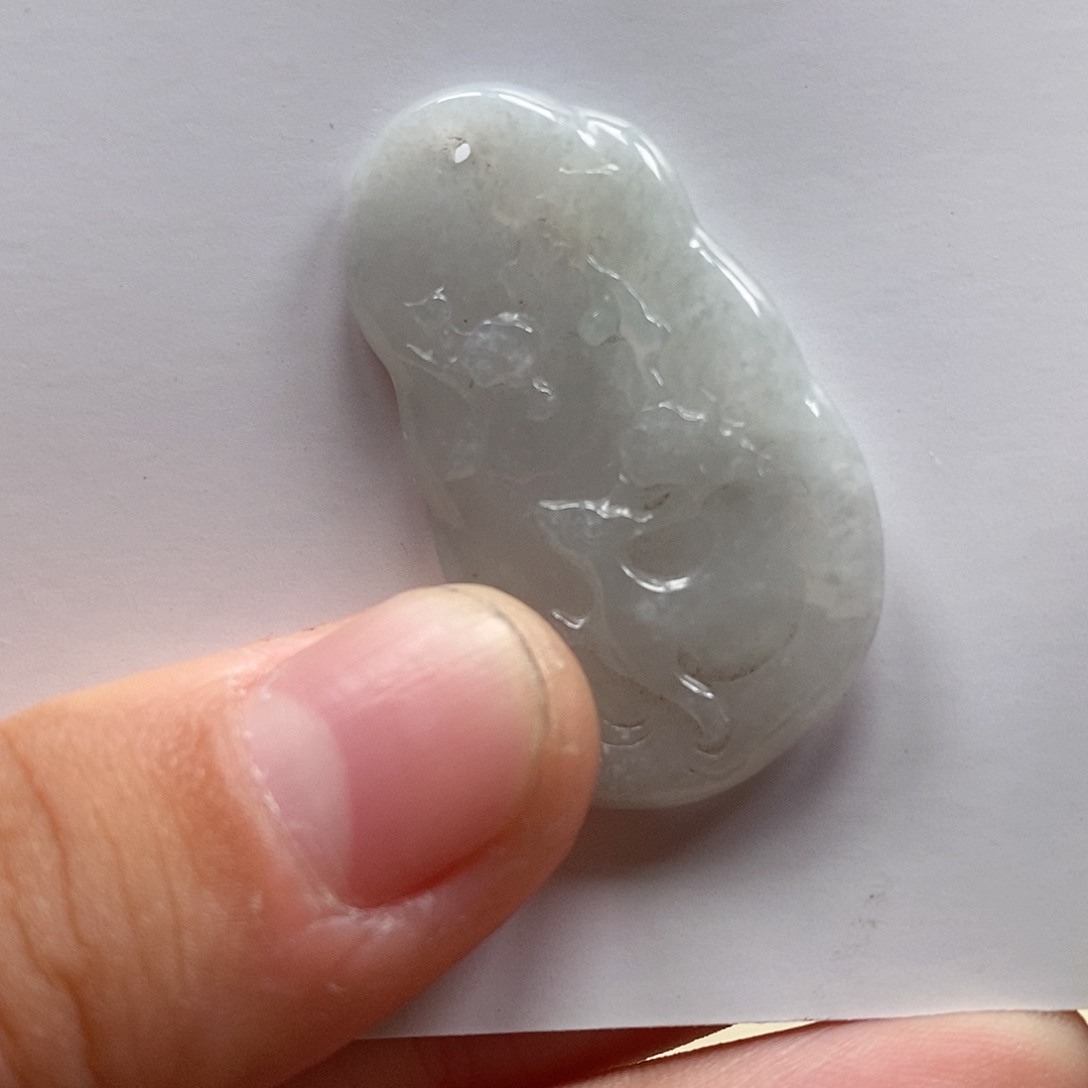 翡翠挂件未镶嵌鹿牌