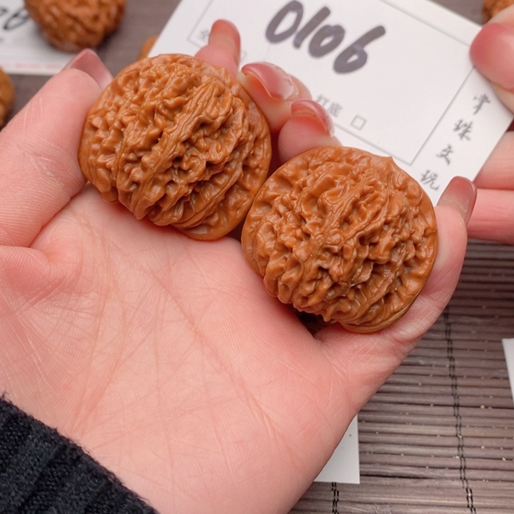 文玩核桃吊坠39楼子0106