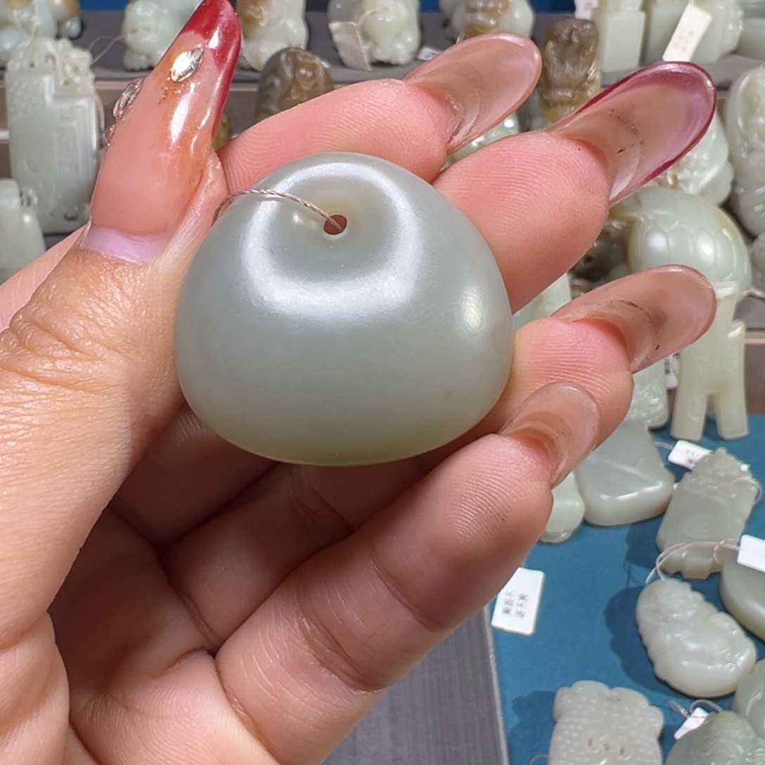 和田玉（糖玉）未镶嵌颈饰