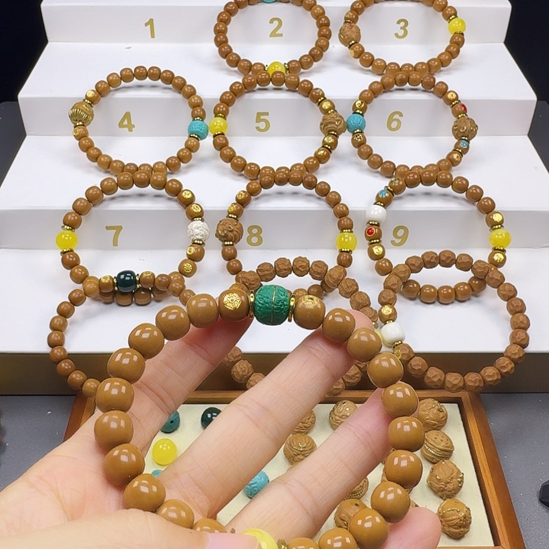 Z***¥吊坠猴头核桃猴头手串