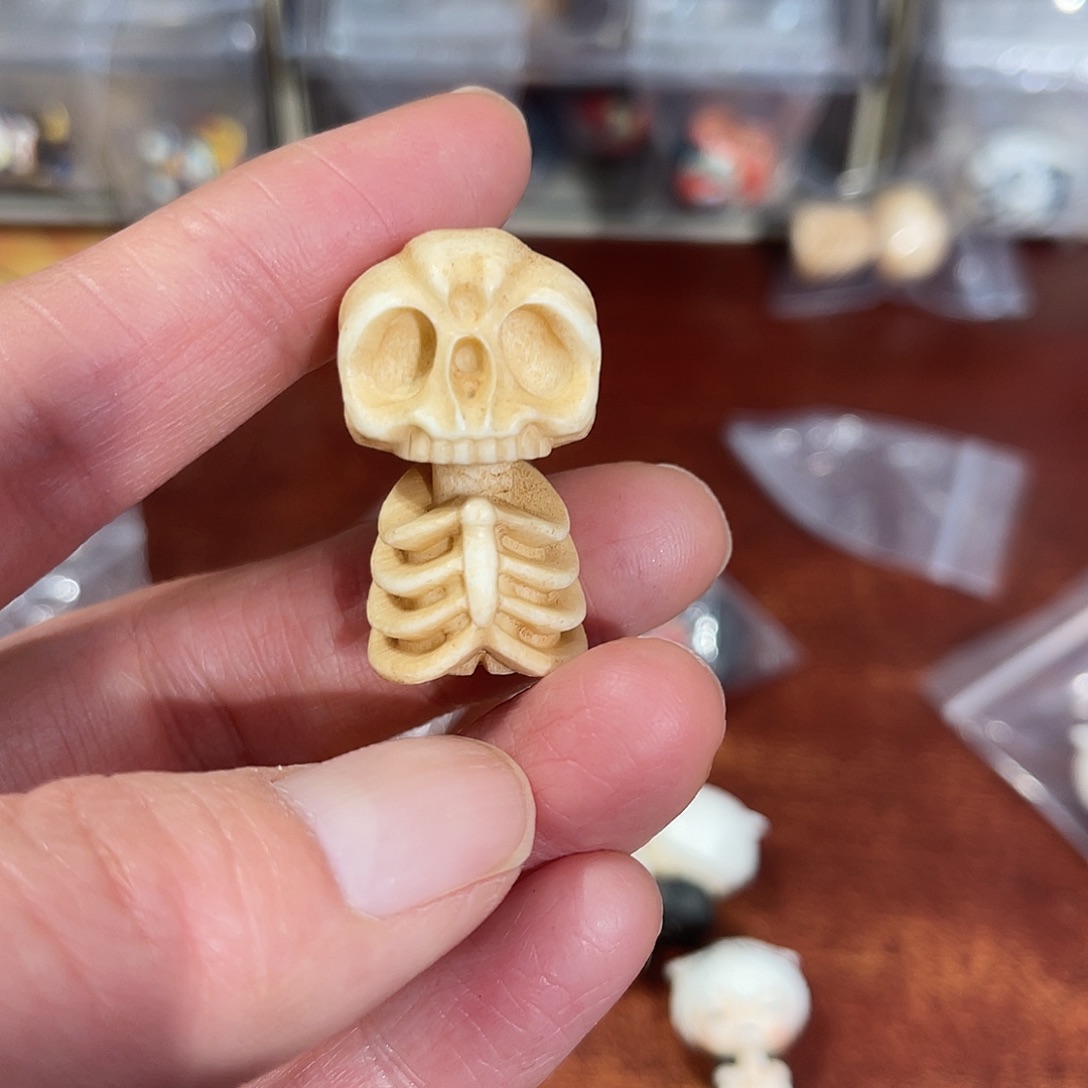 念***)合成碳硅石非金属原创设计制作