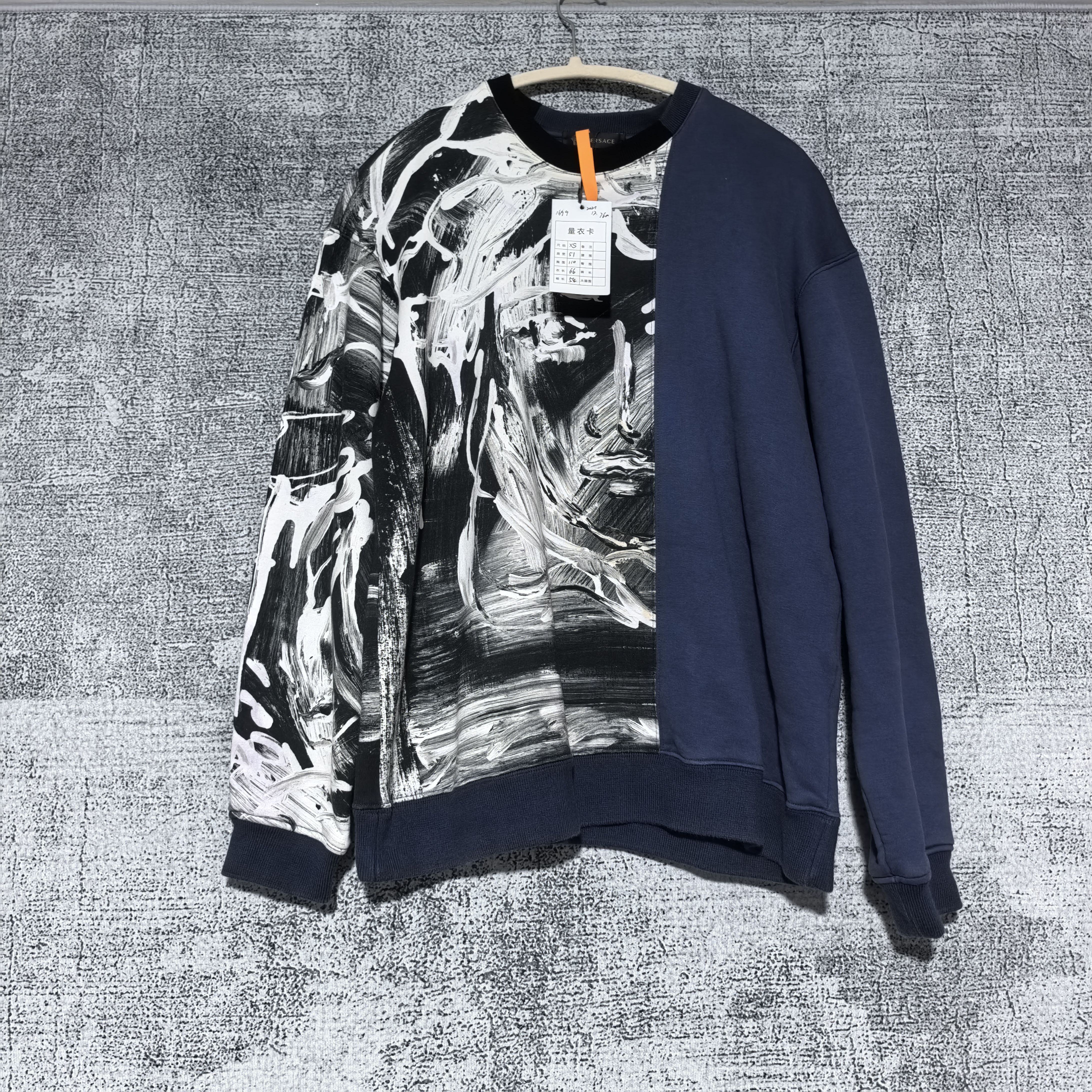 99新 VERSACE/范思哲 满印logo秀款长袖43499