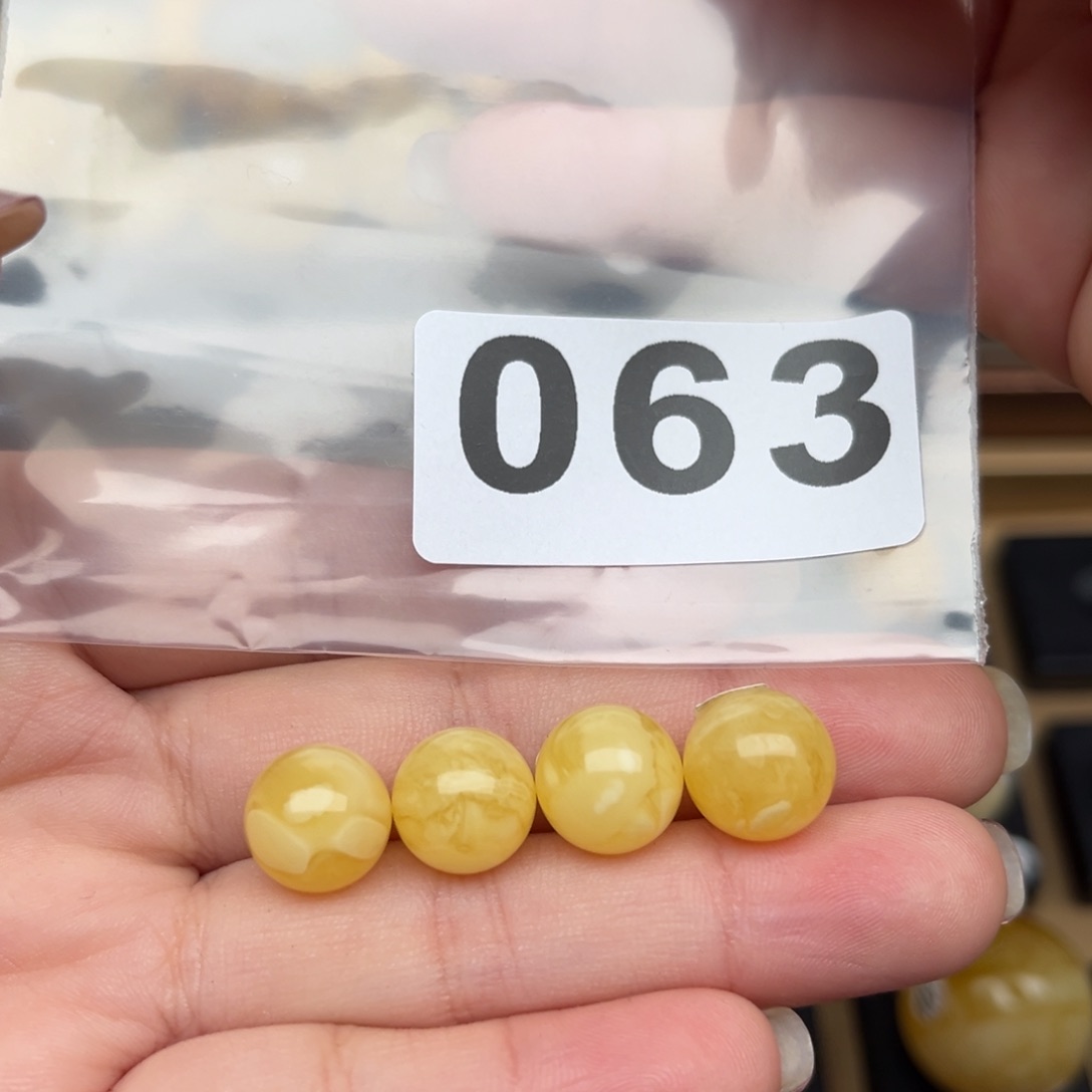 蜜蜡裸石未镶嵌～****～蜜蜡10+