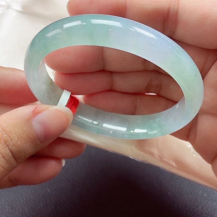 翡翠未镶嵌手镯（贵妃镯）天然缅甸A货翡翠（极光幻彩）