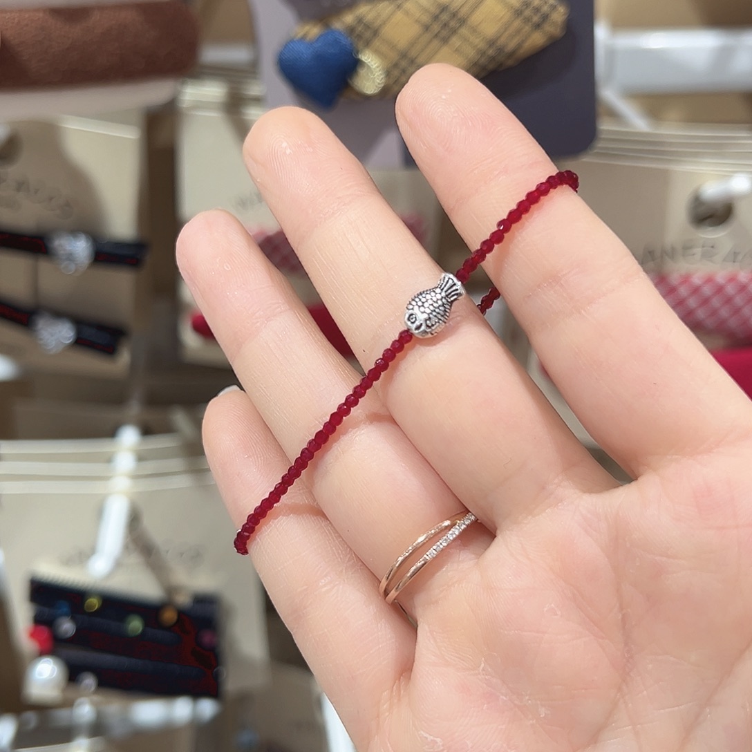 非金属红色小鱼手串