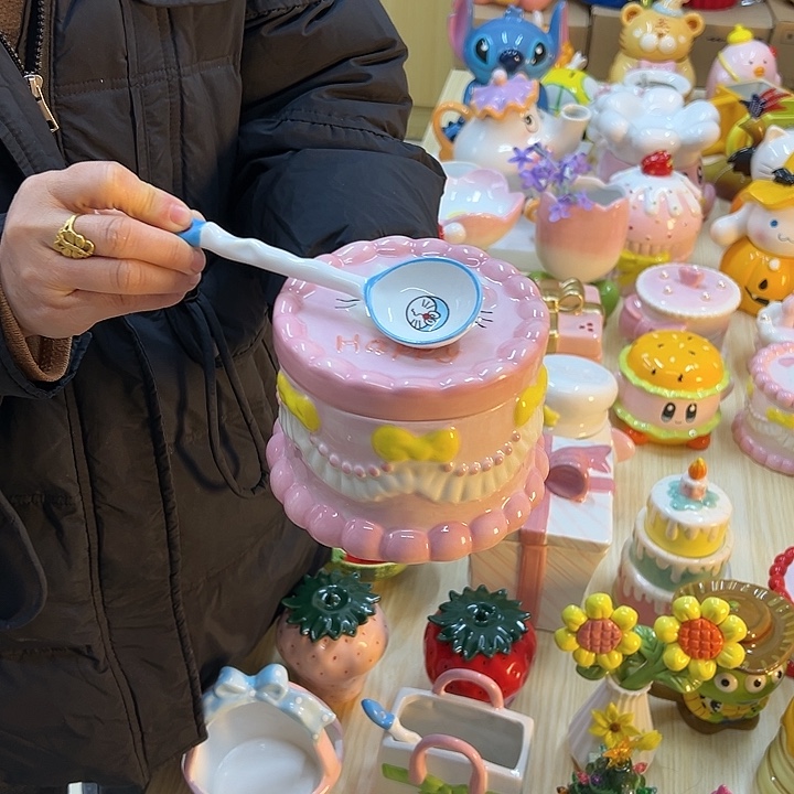 摆件陶瓷等行业的产品出口