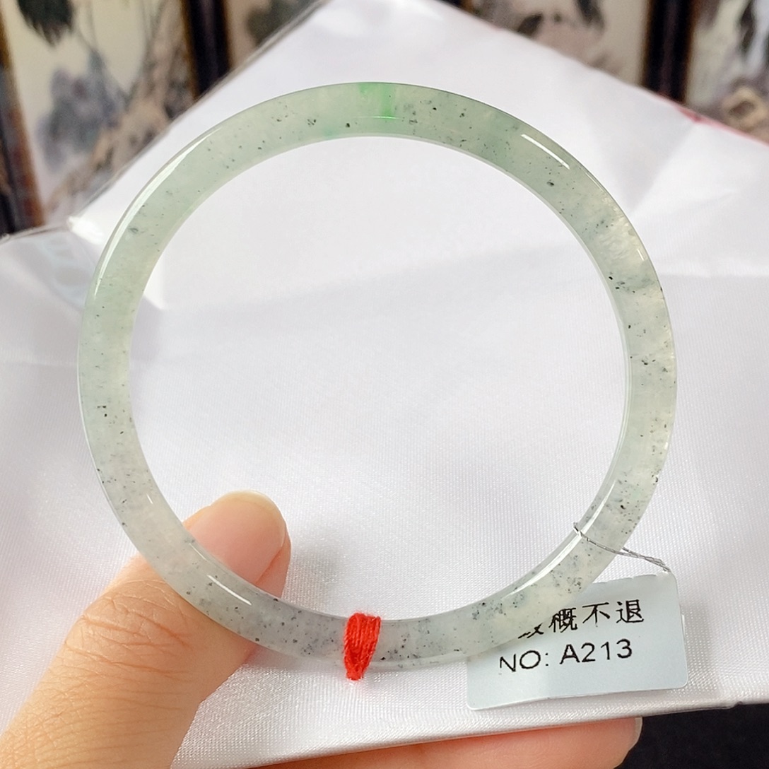 未镶嵌手镯翡翠手镯
