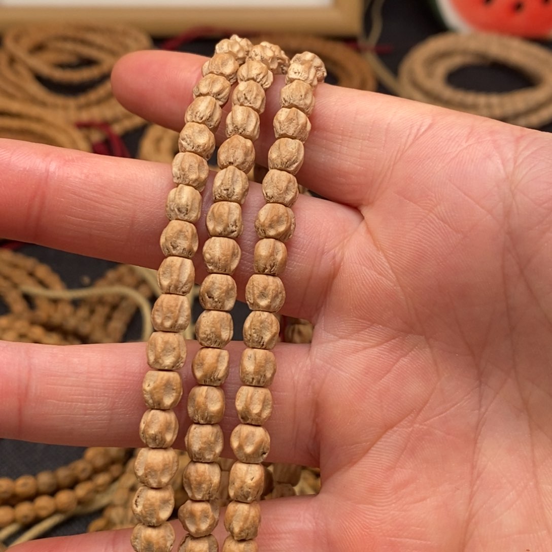 柏香籽/百香籽手串子***人