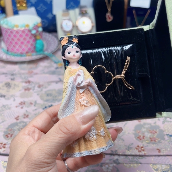 瓷片hhhhhhhhjhhhhhhj