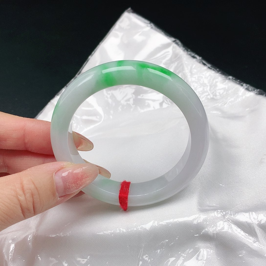 翡翠手镯未镶嵌翡翠044