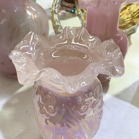 琉璃花瓶高13厘米口径6厘米