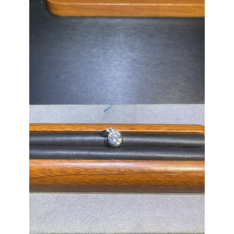 a9721白色2ct气泡吊坠多样发