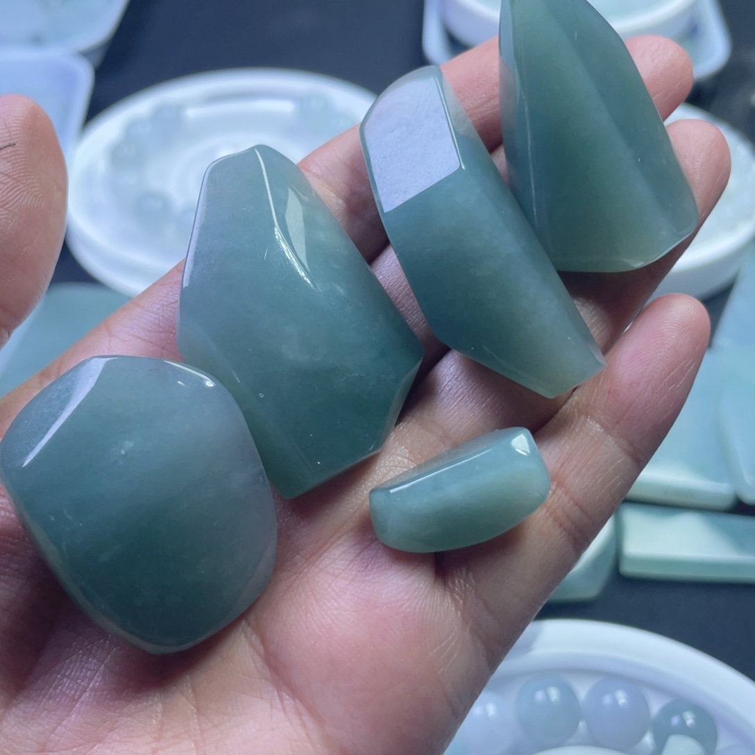 定制翡翠未镶嵌裸石定制