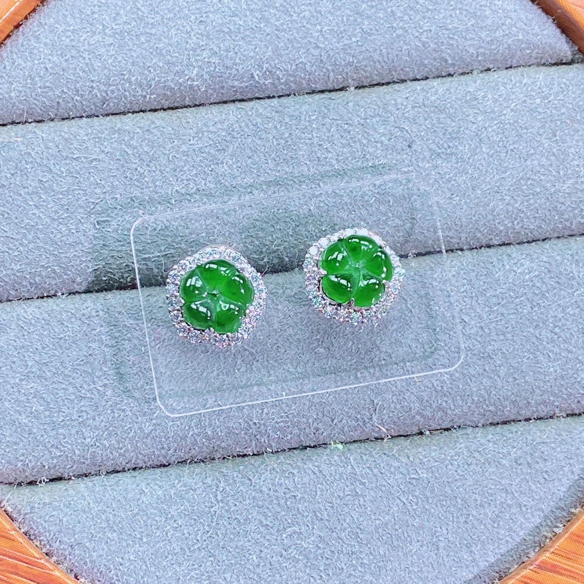 天然翡翠A货温柔时尚设计款耳钉通体S925银镶嵌