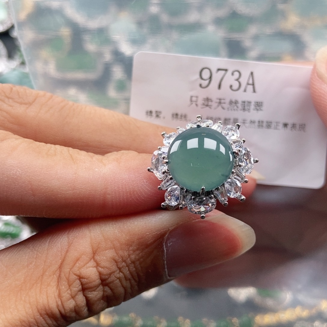 【闪购商品】翡翠未镶嵌吊坠(不含链)