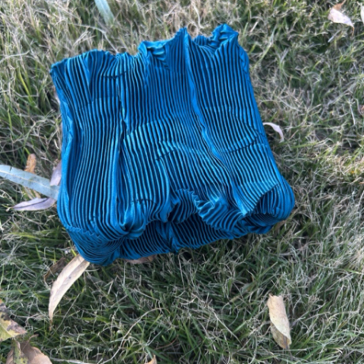 手抓褶头巾帽围脖两戴2025新三褶一皱