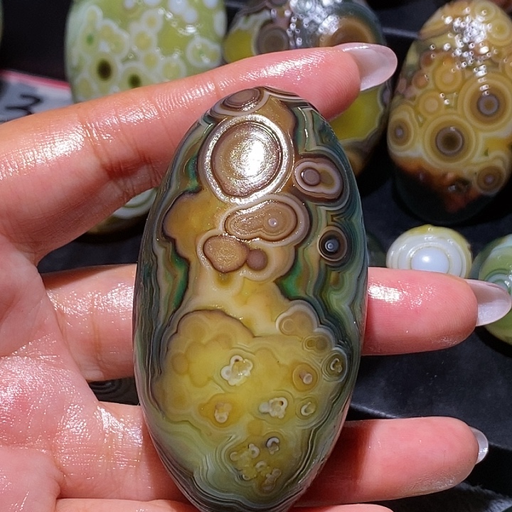 玛瑙/玉髓未镶嵌珠宝奇石132