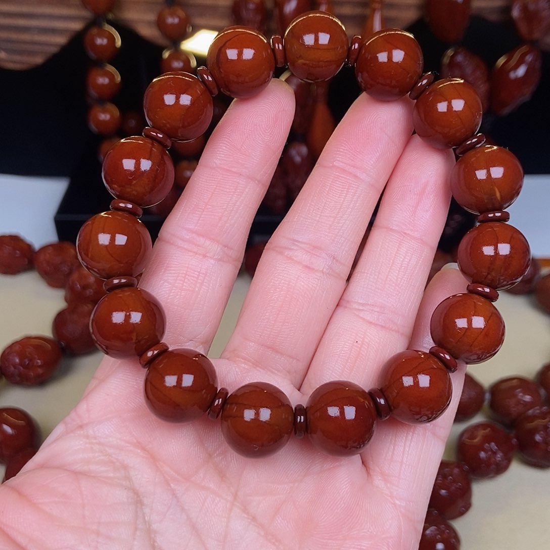 橄榄核吊坠A*正圆光珠